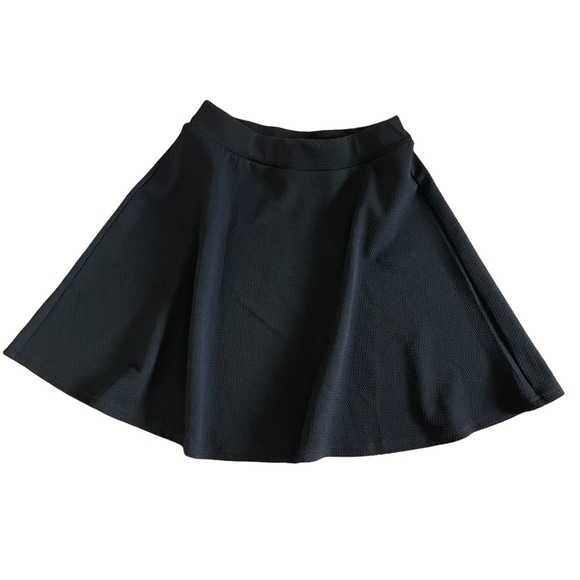 Shein Womens Skirt Sz Small Black Skater Bottom - Picture 3 of 3